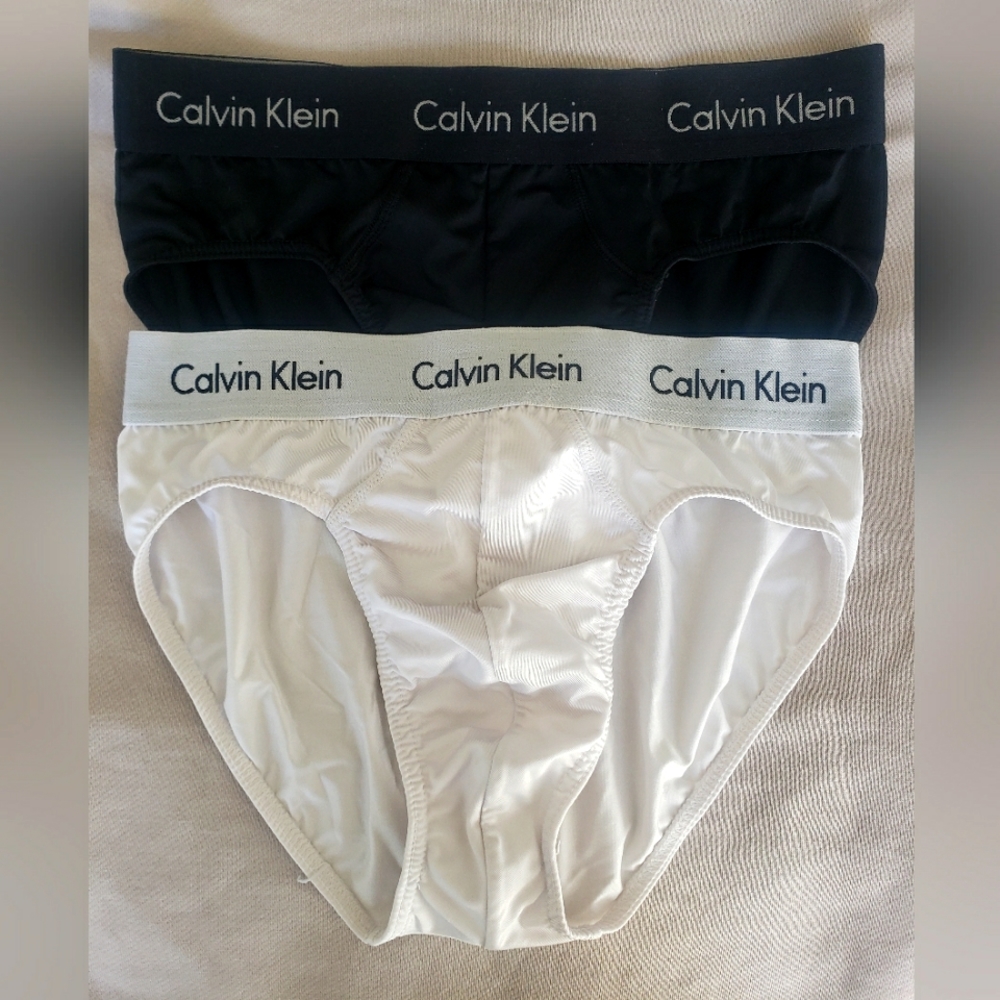 Original Calvin Klein Men's Small Black White 2 pieces Hip Briefs Underwear